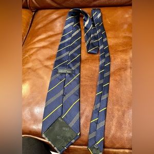 DKNY TIE